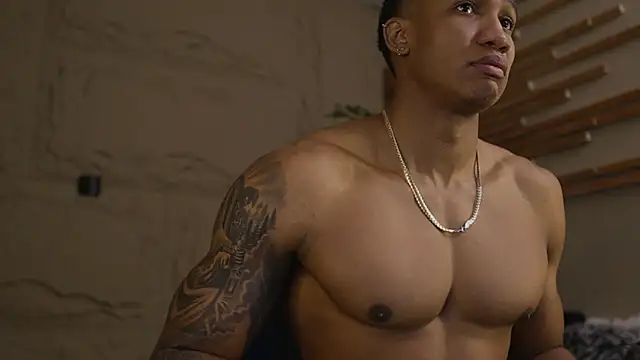 Snapshot of Logan_Varela chatting on 02/09/26, 02:10 Logan Varela online show from 02/09/26, 02:10