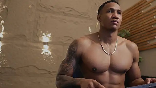 Snapshot of Logan_Varela chatting on 02/12/26, 12:33 Logan Varela online show from 02/12/26, 12:33