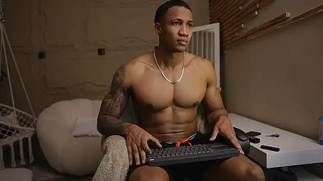 Snapshot of Logan_Varela chatting on 02/26/26, 12:59 Logan Varela online show from 02/26/26, 12:59