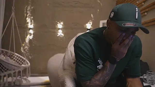 Snapshot of Logan_Varela chatting on 03/01/26, 03:25 Logan Varela online show from 03/01/26, 03:25