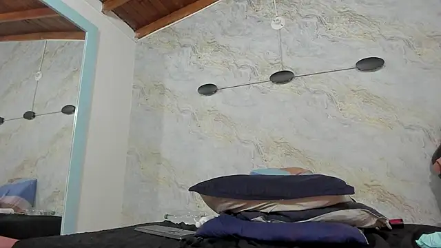 Snapshot of hari_lissaw chatting on 01/14/25, 09:13 hari lissaw online show from 01/14/25, 09:13