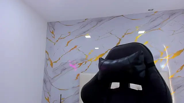 Snapshot of hari_lissaw chatting on 04/06/26, 12:06 hari lissaw online show from 04/06/26, 12:06