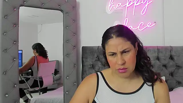 Snapshot of hari_lissaw chatting on 04/09/26, 11:59 hari lissaw online show from 04/09/26, 11:59