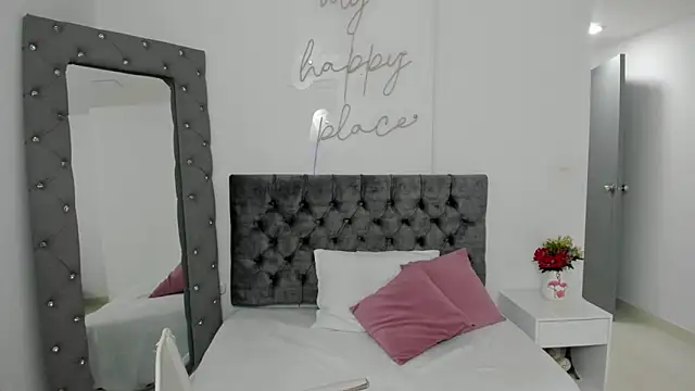 Snapshot of hari_lissaw chatting on 04/16/26, 12:06 hari lissaw online show from 04/16/26, 12:06