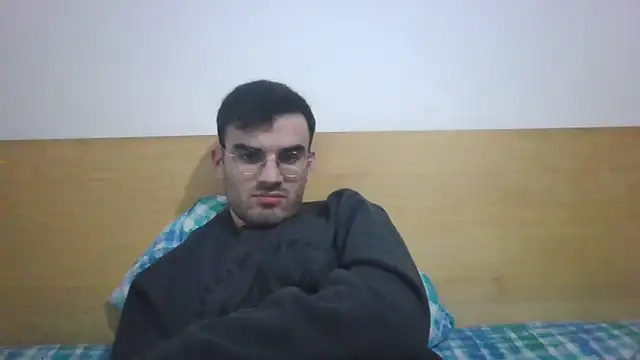 erikamavrik online show from 12/02/25, 10:27