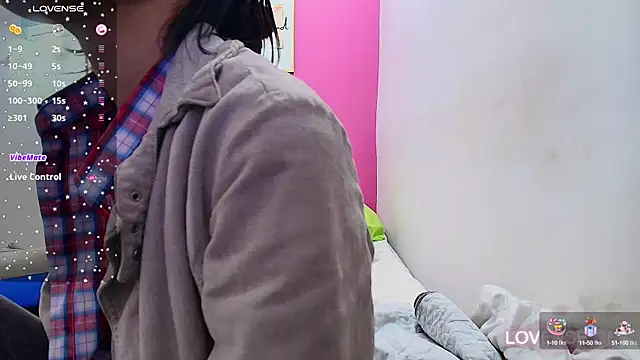 yourcuteneighbourr online show from 01/04/25, 02:56