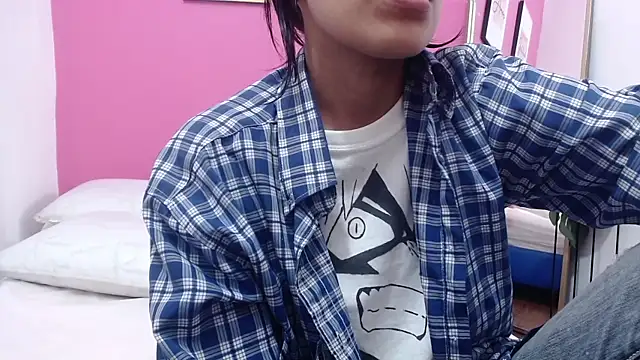 yourcuteneighbourr online show from 03/19/25, 02:59