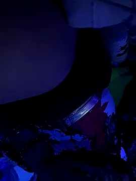 gurlnips online show from 11/20/25, 10:26