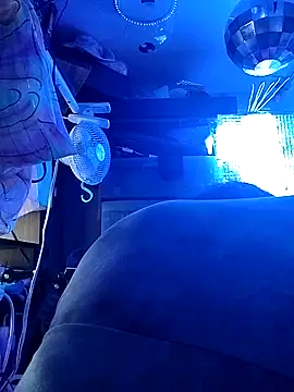 gurlnips online show from 03/08/26, 11:52