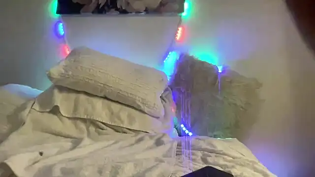 Snapshot of NikoKock chatting on 02/06/25, 12:33 NikoKock online show from 02/06/25, 12:33