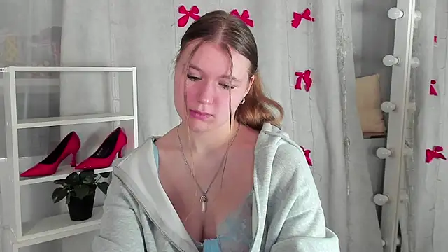 Rebecca Kelly online show from 01/10/25, 07:21