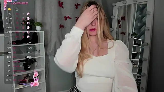 Rebecca Kelly online show from 03/14/25, 06:39