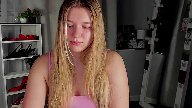 Rebecca Kelly online show from 10/06/25, 01:58