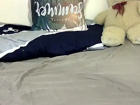 Snapshot of Sexxy_slim_honey chatting on 04/15/26, 07:58 Sexxy slim honey online show from 04/15/26, 07:58