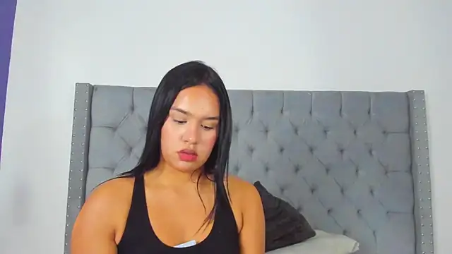 ShanellBlack online show from 01/24/25, 05:42