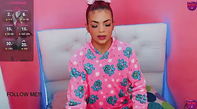 Snapshot of alexa-xxx- chatting on 01/25/25, 08:53 alexa-xxx- online show from 01/25/25, 08:53