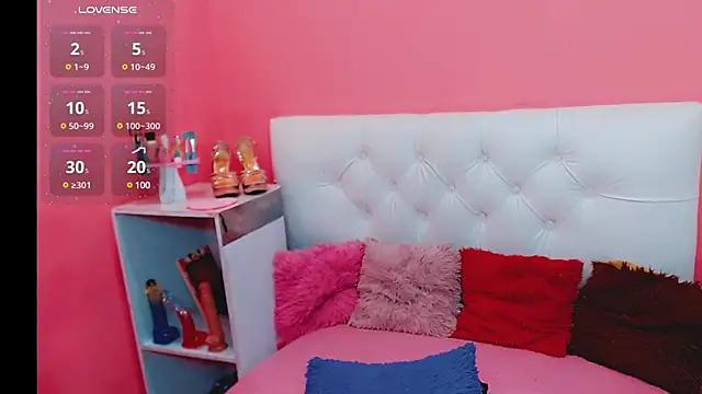 Snapshot of alexa-xxx- chatting on 02/11/25, 05:37 alexa-xxx- online show from 02/11/25, 05:37