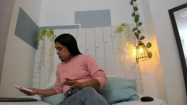 hannah gray online show from 12/05/25, 11:08