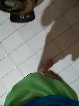 Snapshot of ztnrmdex chatting on 11/28/25, 02:25 ztnrmdex online show from 11/28/25, 02:25