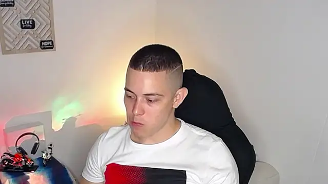 Snapshot of Alan_hadid1 chatting on 01/13/25, 11:49 Alan hadid1 online show from 01/13/25, 11:49