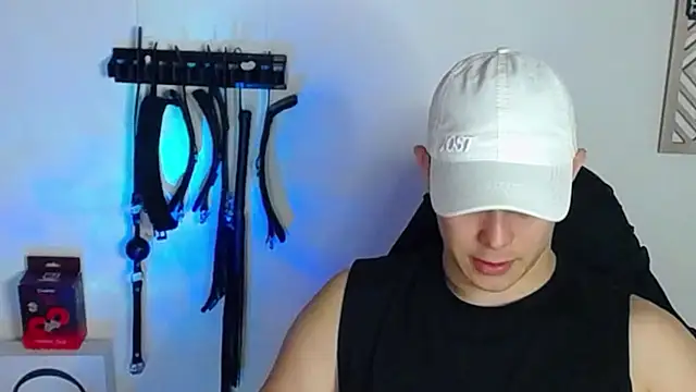 Snapshot of Alan_hadid1 chatting on 01/30/25, 09:47 Alan hadid1 online show from 01/30/25, 09:47