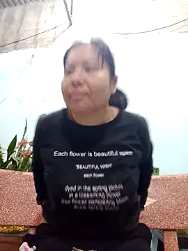 Queen 18200 online show from 02/15/25, 05:41