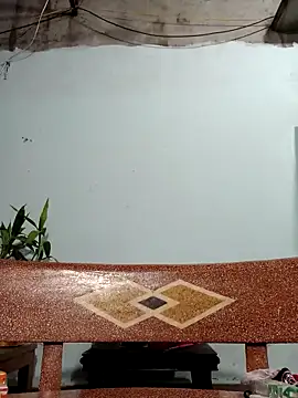 Queen 18200 online show from 10/10/25, 10:09