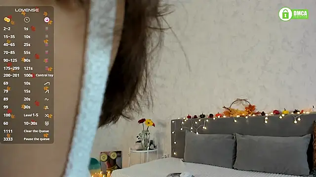 Snapshot of pretty_yong_cat chatting on 10/10/25, 02:16 pretty yong cat online show from 10/10/25, 02:16