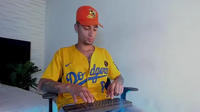 DrakeNeumann online show from 02/27/25, 02:42