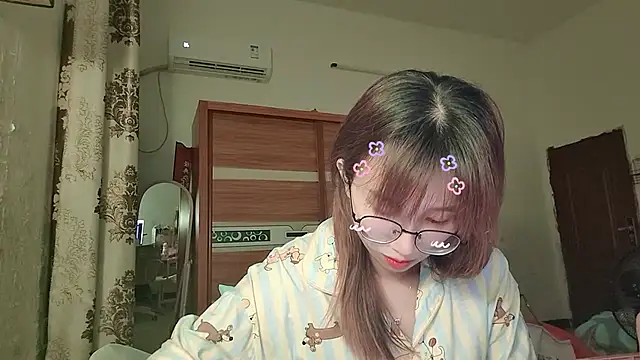 Lili 666 online show from 05/24/26, 03:50