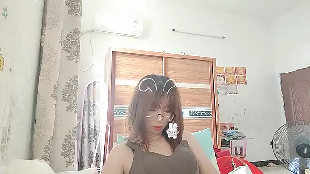 Lili 666 online show from 05/27/26, 02:41