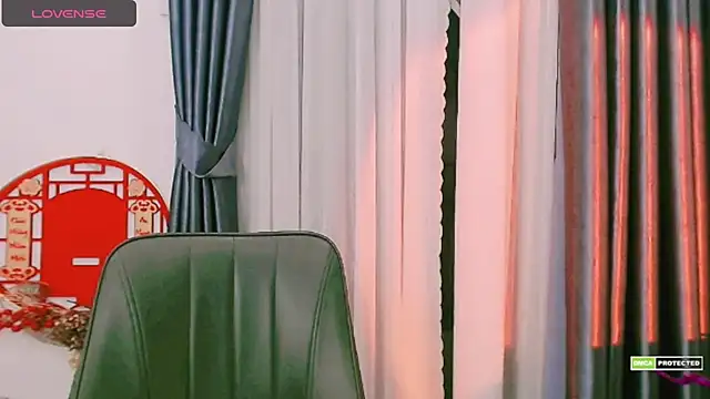 Na baby online show from 10/23/25, 03:55