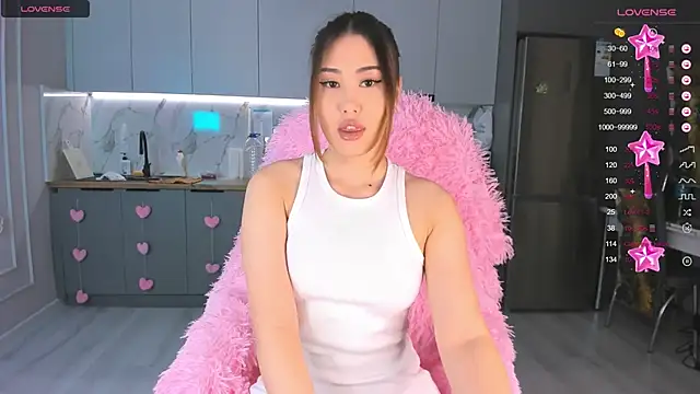 Snapshot of carpe_diemmm chatting on 02/06/25, 09:28 carpe diemmm online show from 02/06/25, 09:28