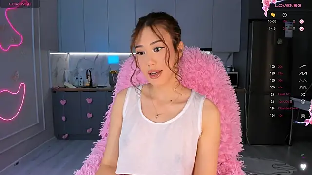 Snapshot of carpe_diemmm chatting on 09/25/25, 12:58 carpe diemmm online show from 09/25/25, 12:58