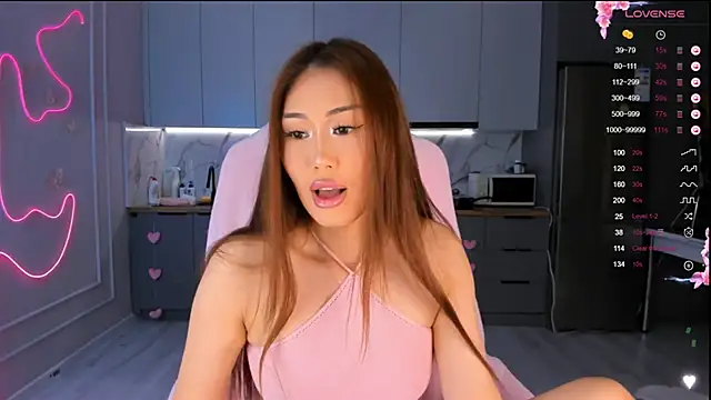 Snapshot of carpe_diemmm chatting on 10/22/25, 01:17 carpe diemmm online show from 10/22/25, 01:17