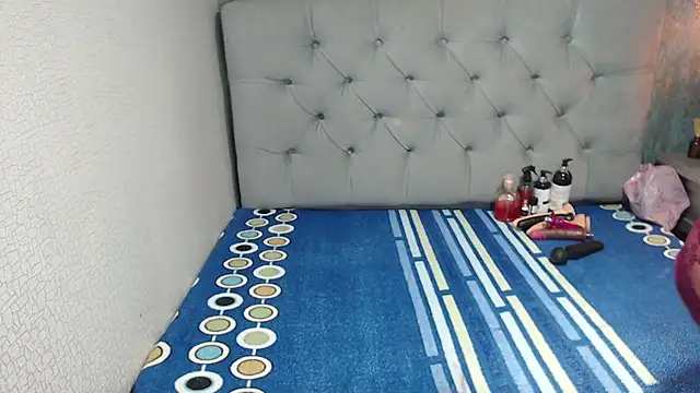 ginasailor online show from 12/15/25, 01:43