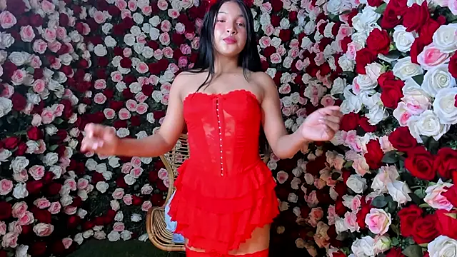 Snapshot of Charlothe_capell chatting on 02/13/26, 09:11 Charlothe capell online show from 02/13/26, 09:11