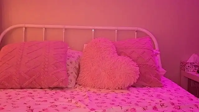 KateVon online show from 11/29/25, 05:10