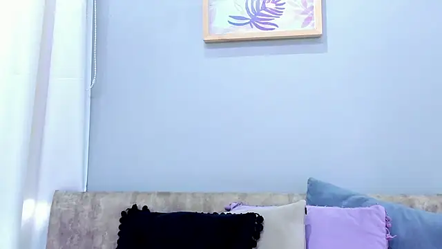 Miranda doll  online show from 02/28/25, 12:09