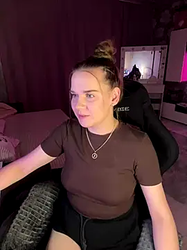 Lexi noah online show from 11/08/25, 09:35