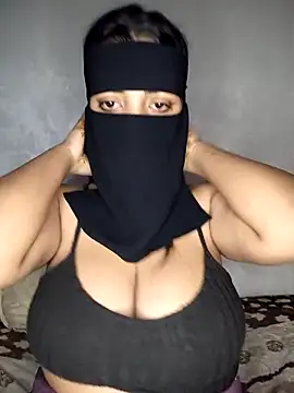 Narimane maroc online show from 11/24/25, 01:05