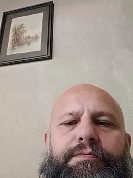 AlexandruCsaba online show from 10/29/25, 09:33