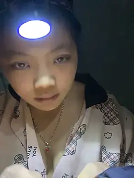 Snapshot of chaomay796xo chatting on 12/12/24, 09:19 chaomay796xo online show from 12/12/24, 09:19