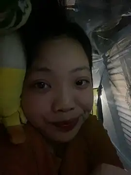 Snapshot of chaomay796xo chatting on 12/16/24, 01:11 chaomay796xo online show from 12/16/24, 01:11