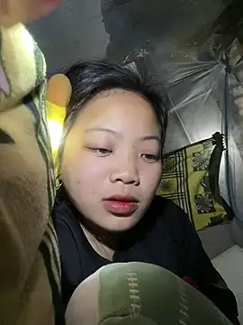 Snapshot of chaomay796xo chatting on 03/17/25, 06:40 chaomay796xo online show from 03/17/25, 06:40