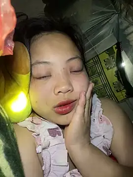 Snapshot of chaomay796xo chatting on 03/19/25, 03:29 chaomay796xo online show from 03/19/25, 03:29