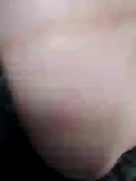 ngoclothingoc9en online show from 03/19/25, 03:09