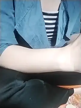 ngoclothingoc9en online show from 03/22/25, 01:52