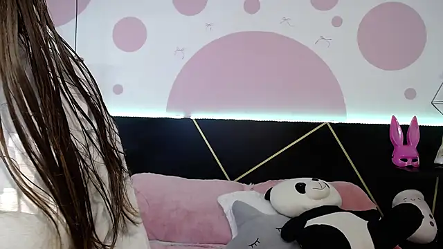 Snapshot of DanniAbbey chatting on 02/23/26, 12:13 DanniAbbey online show from 02/23/26, 12:13