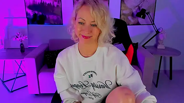 LylithSkye online show from 01/19/25, 11:34